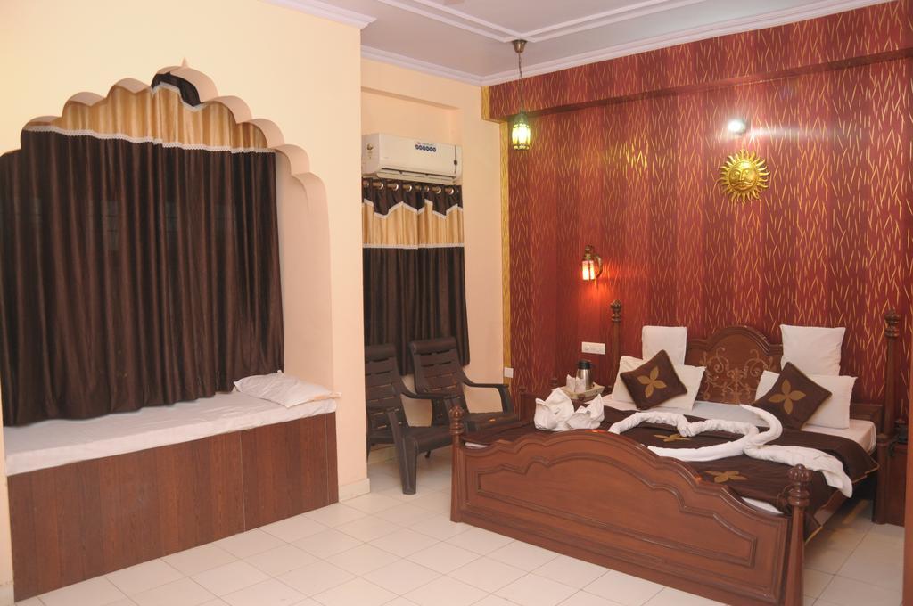 Oyo 15214 Mahal Rajwada Resort 斋浦尔 外观 照片